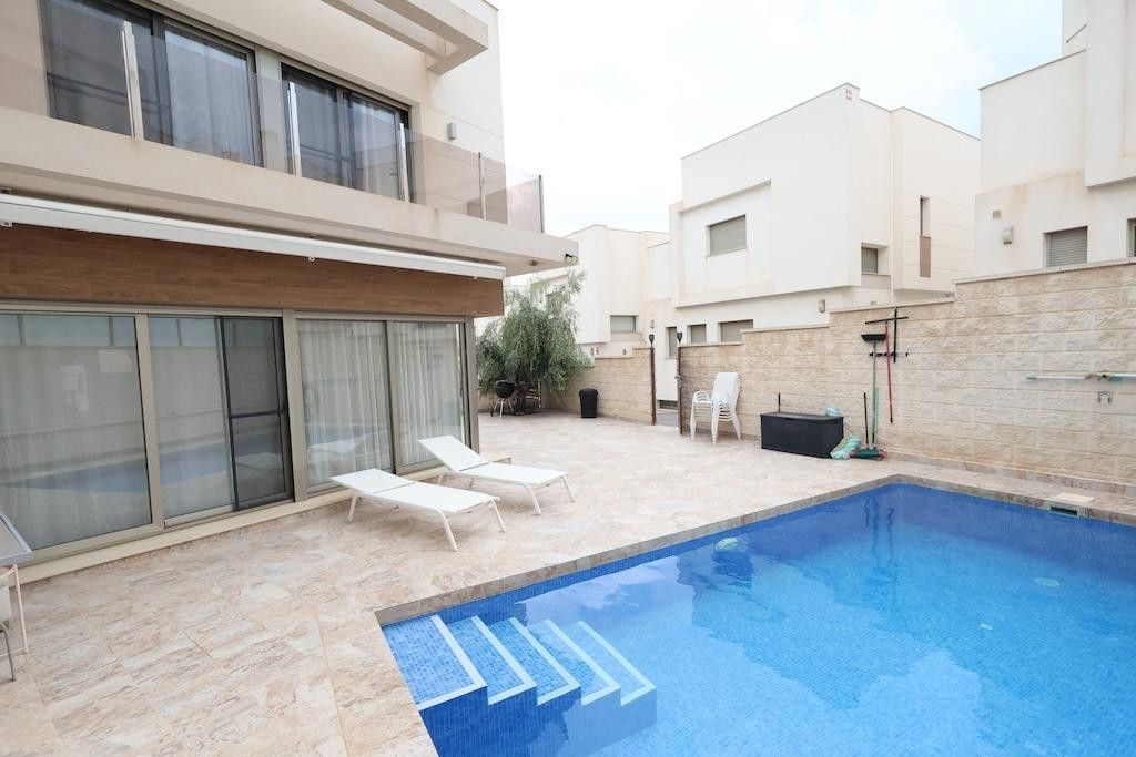 Huis te koop in Orihuela Costa | 3 slaapkamers H5517172