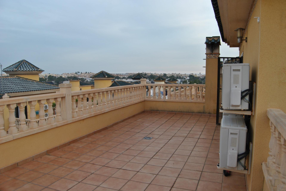 Huis te koop in Orihuela Costa | 4 slaapkamers H5520271