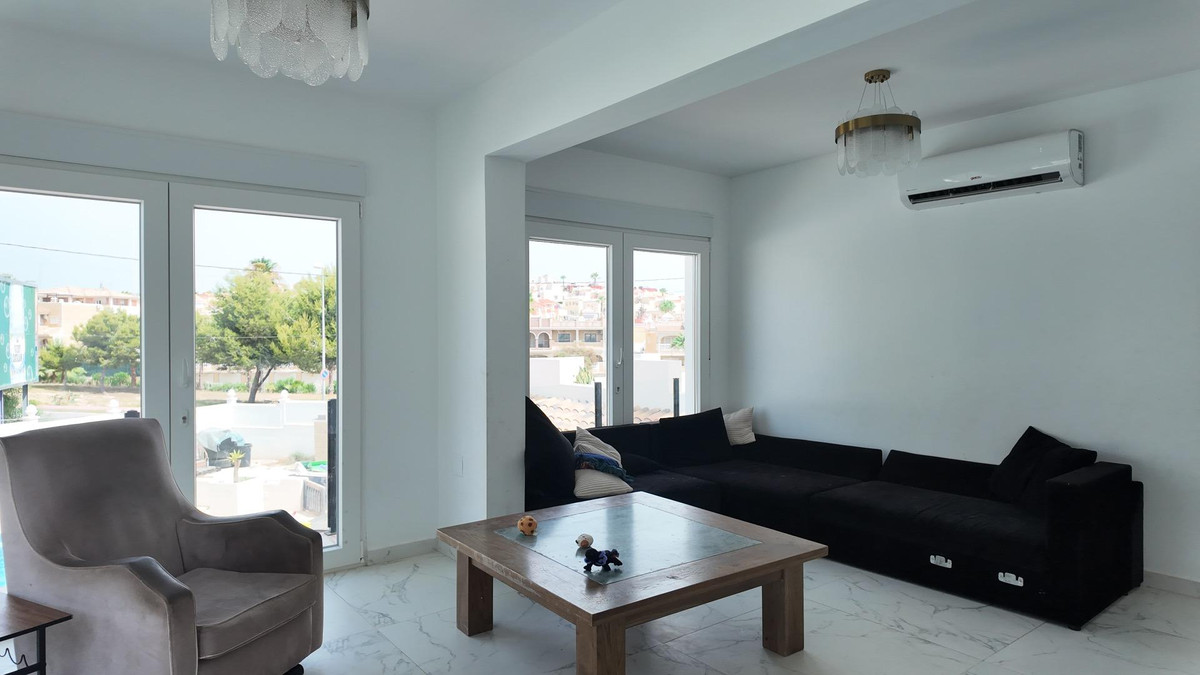 Huis te koop in Orihuela Costa | 6 slaapkamers H5520307