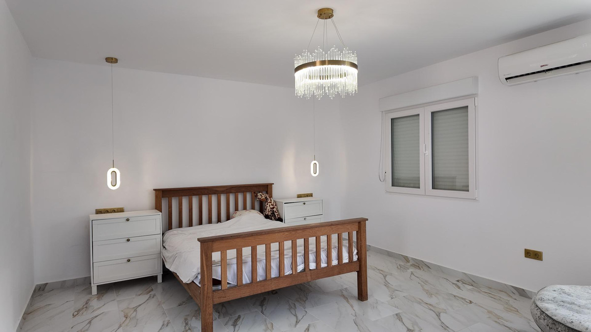 Huis te koop in Orihuela Costa | 6 slaapkamers H5520307