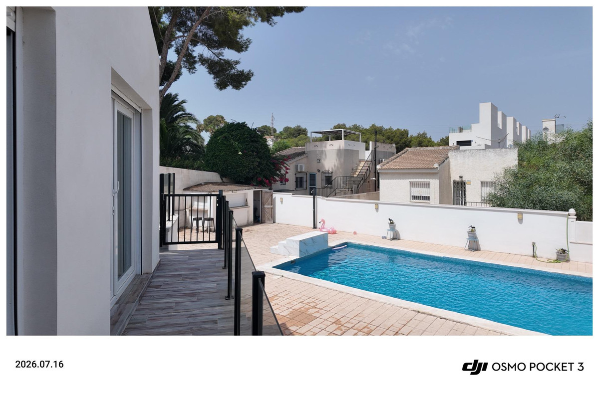 Huis te koop in Orihuela Costa | 6 slaapkamers H5520307