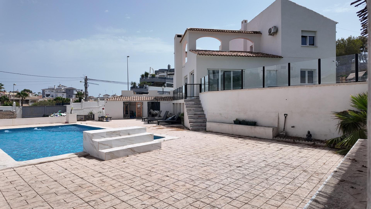 Huis te koop in Orihuela Costa | 6 slaapkamers H5520307