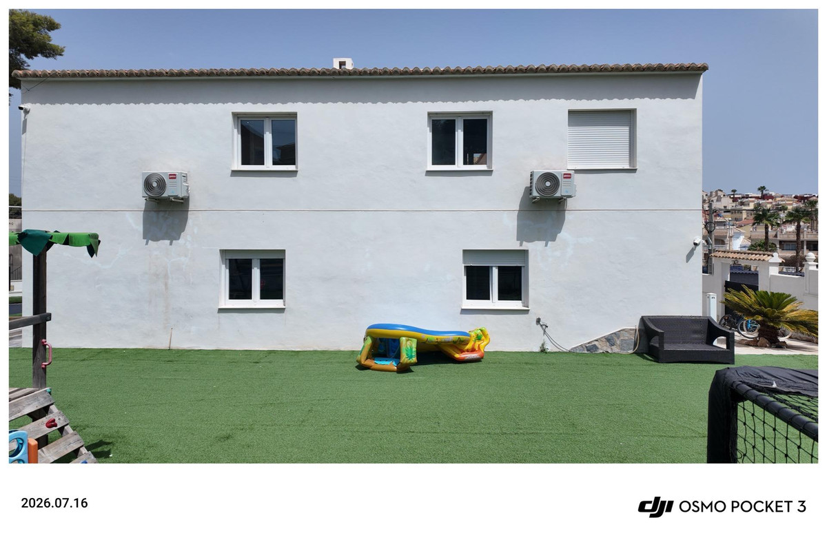 Huis te koop in Orihuela Costa | 6 slaapkamers H5520307