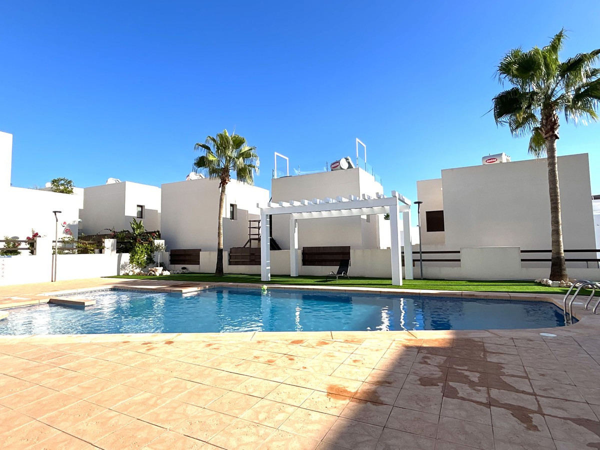 Huis te koop in Orihuela Costa | 4 slaapkamers H5527351