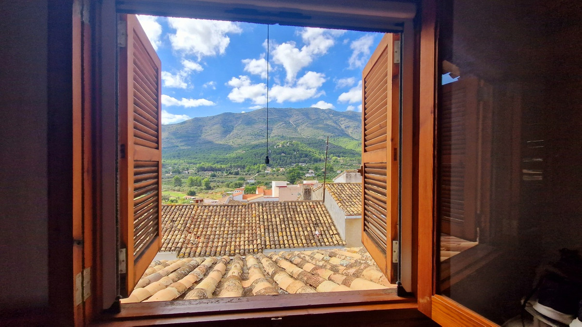 Property main view 32