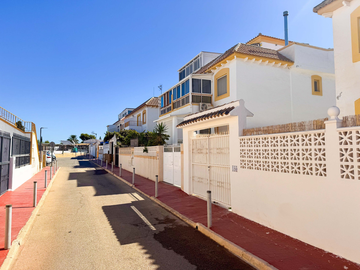 Huis te koop in Parque de las Naciones | 3 slaapkamers H5295577