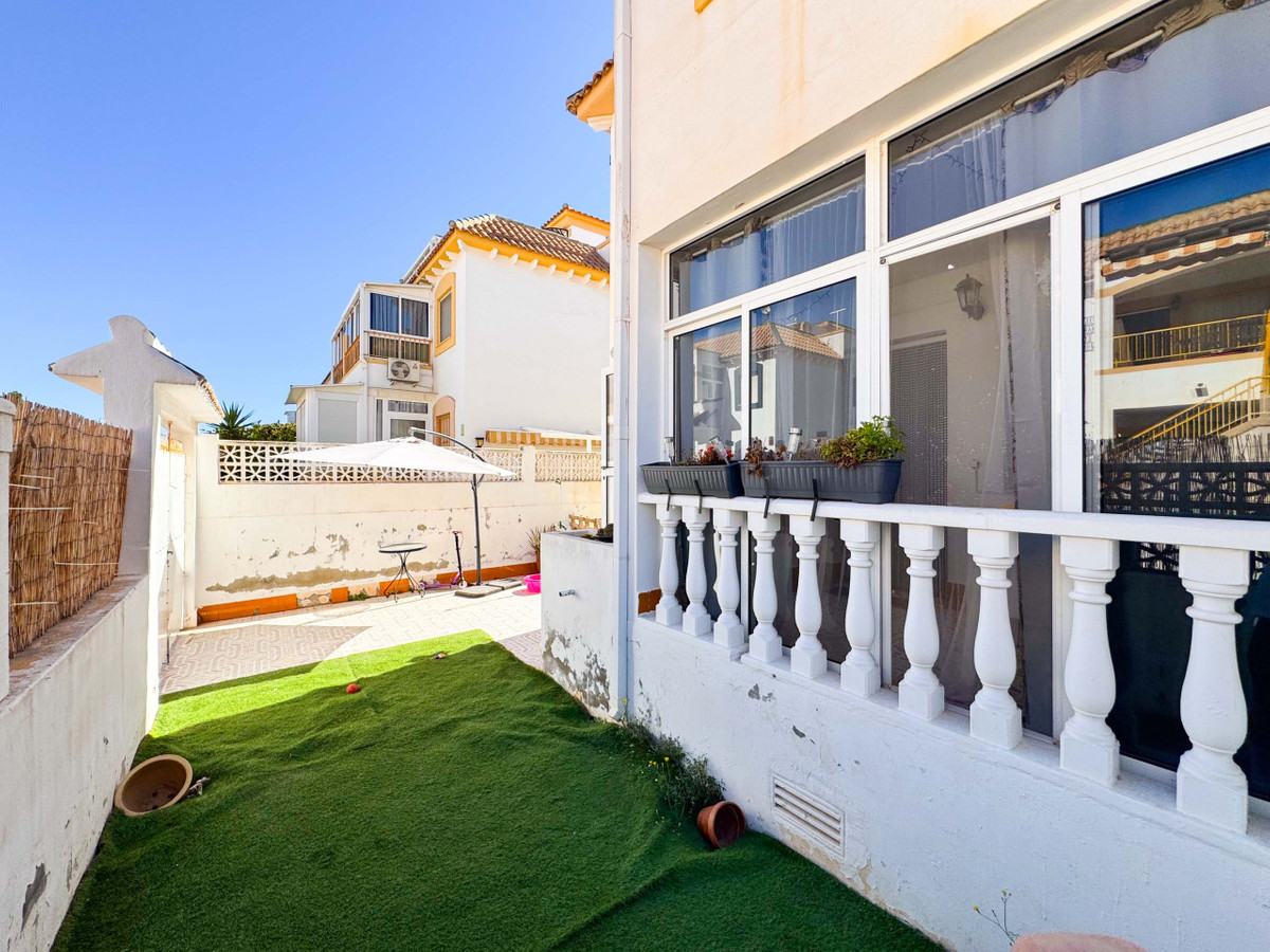 Huis te koop in Parque de las Naciones | 3 slaapkamers H5295577