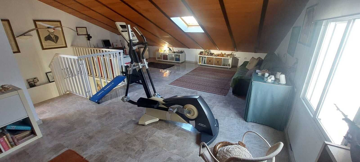 Semi-Vrijstaande Villa in Pedregalejo-13