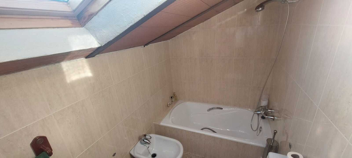 Semi-Vrijstaande Villa in Pedregalejo-14