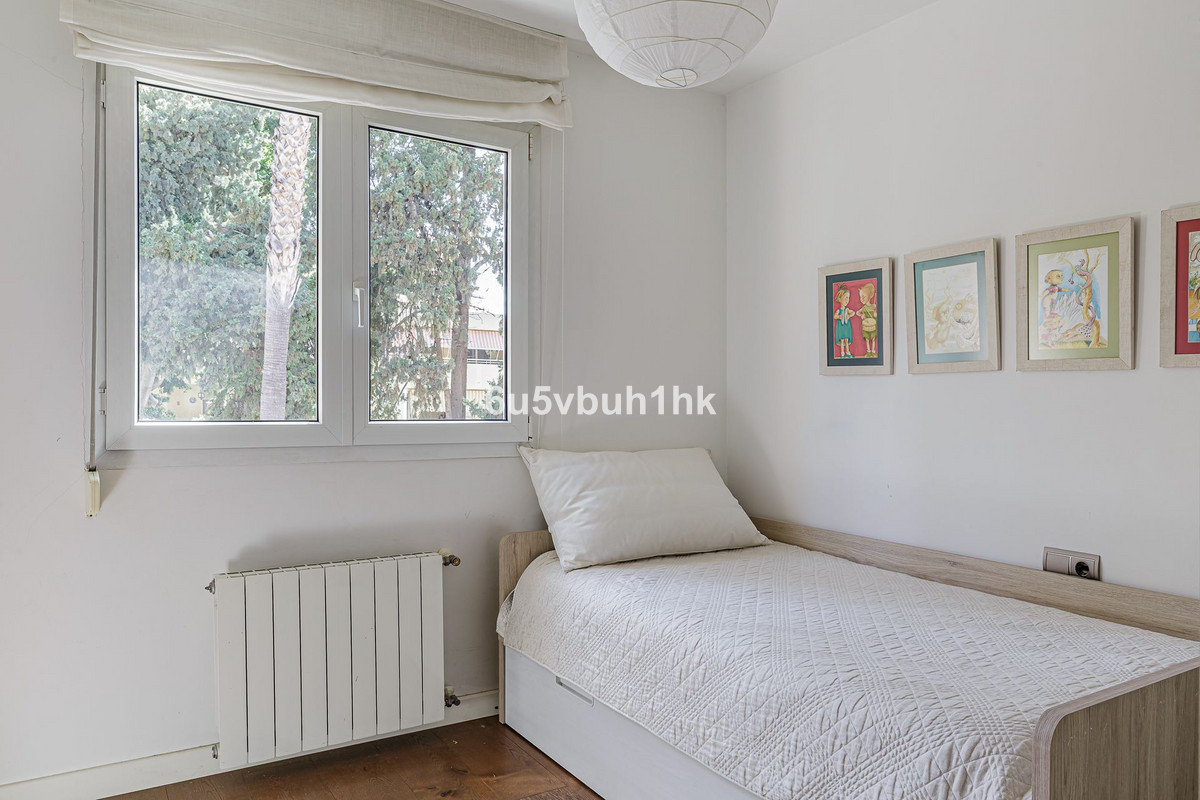 Geschakelde Woning in Pedregalejo-21
