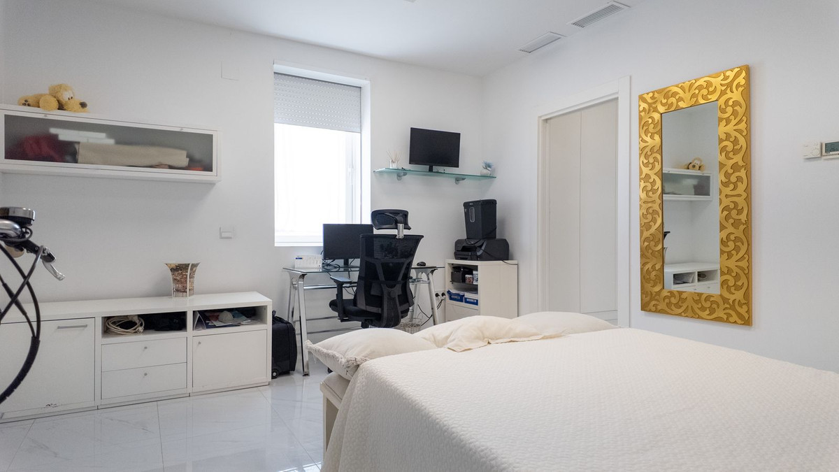 Huis te koop in Pedregalejo | 4 slaapkamers H5103964