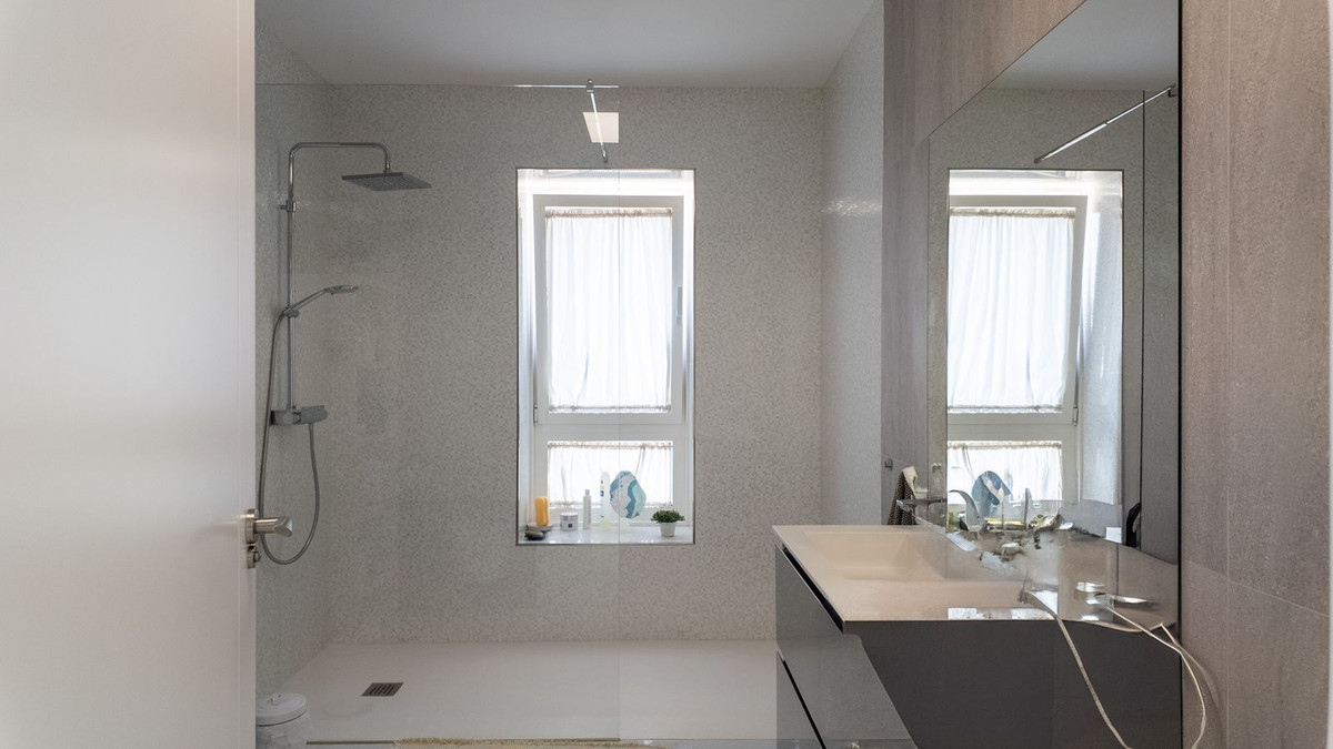Huis te koop in Pedregalejo | 4 slaapkamers H5103964