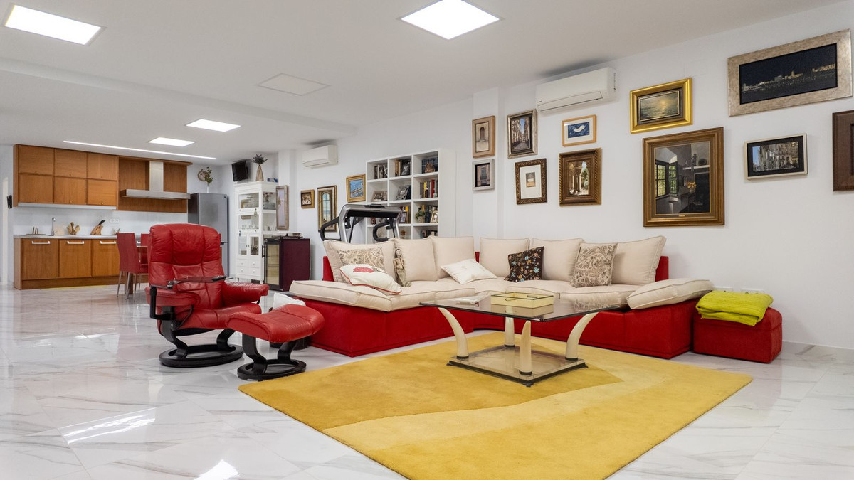 Huis te koop in Pedregalejo | 4 slaapkamers H5103964