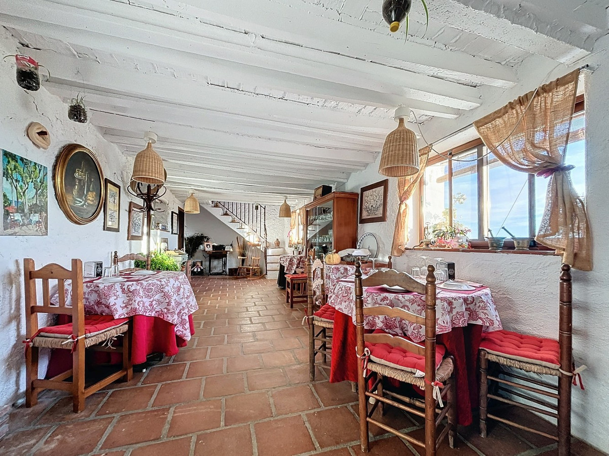 Huis te koop in Periana | 5 slaapkamers H4908907