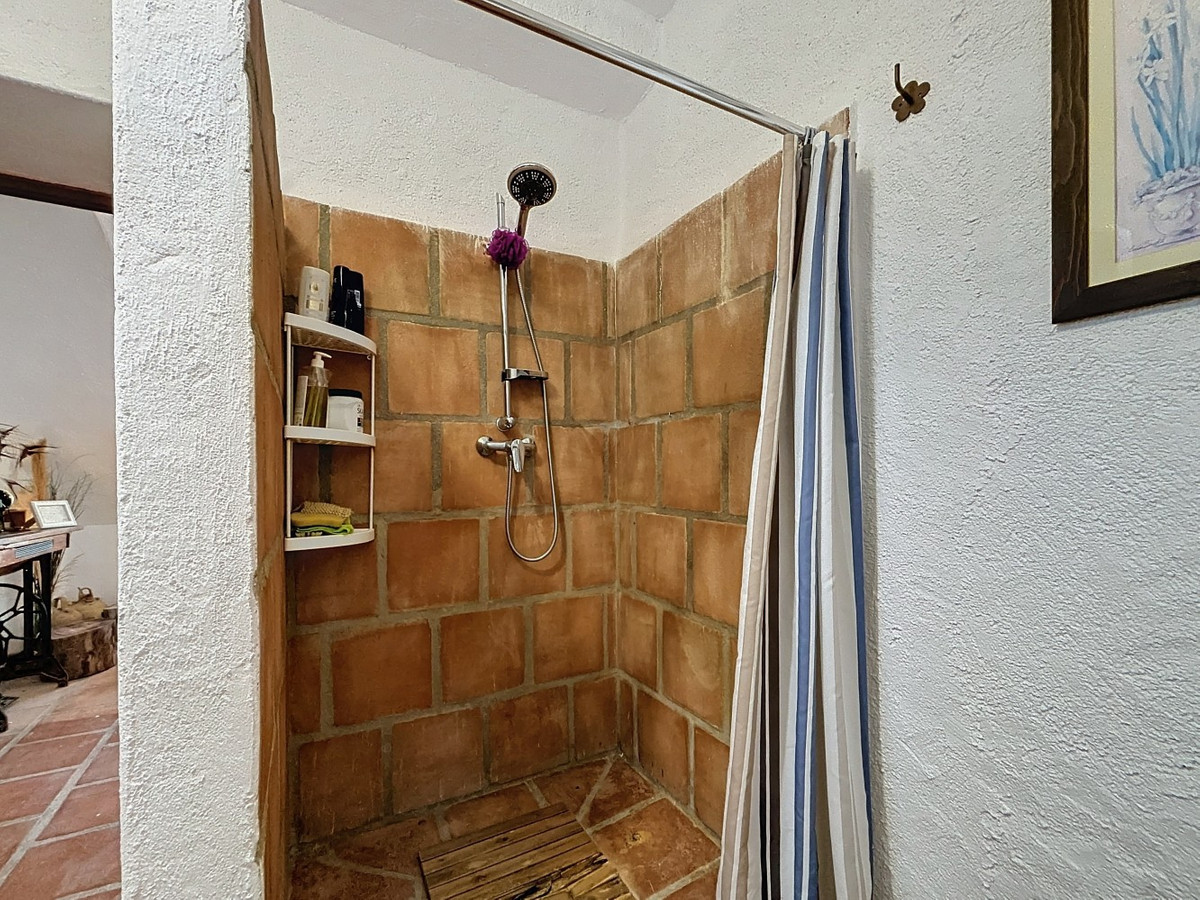 Huis te koop in Periana | 5 slaapkamers H4908907