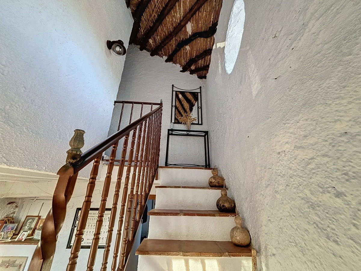Huis te koop in Periana | 5 slaapkamers H4908907