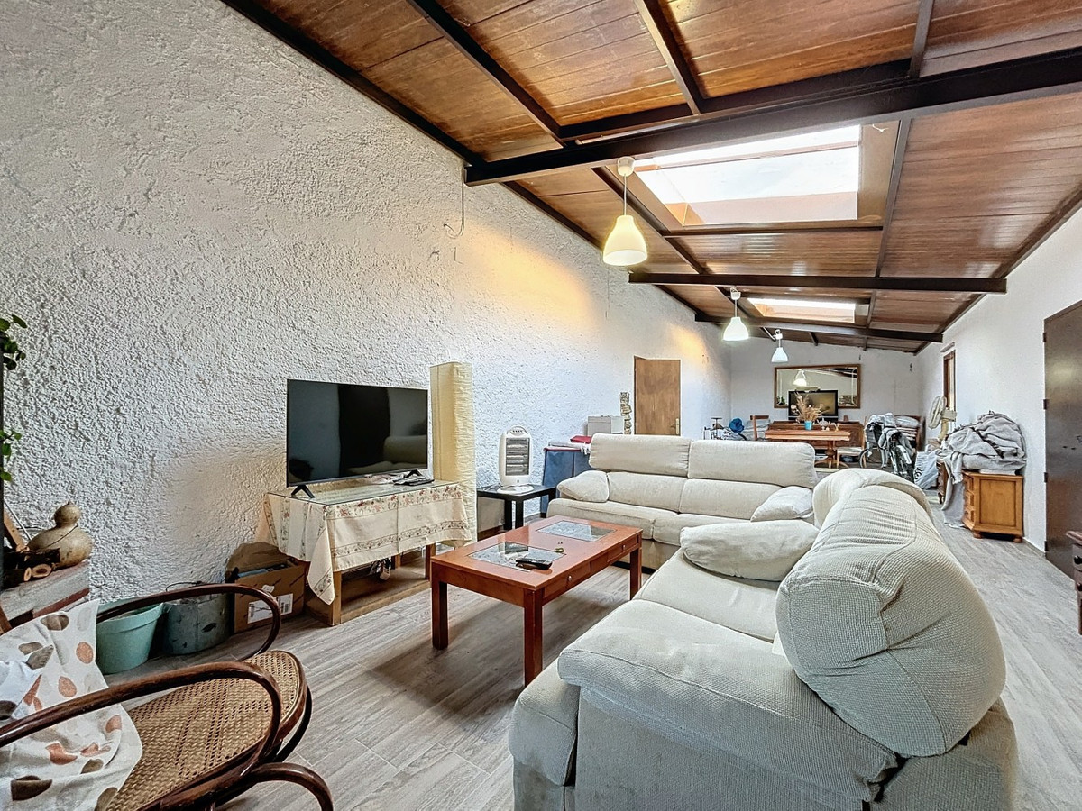 Huis te koop in Periana | 5 slaapkamers H4908907