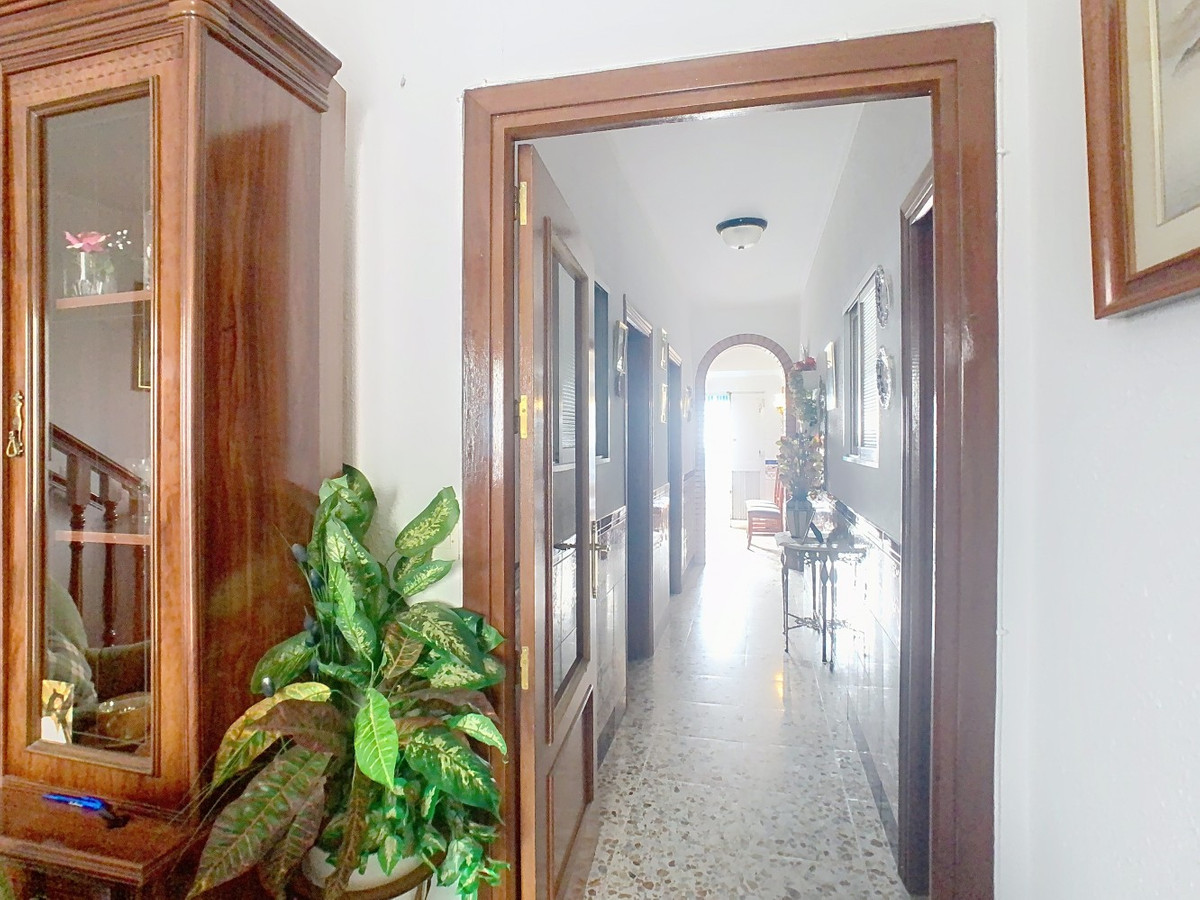 Huis te koop in Periana | 5 slaapkamers H4990678