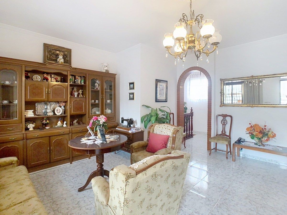 Huis te koop in Periana | 5 slaapkamers H4990678