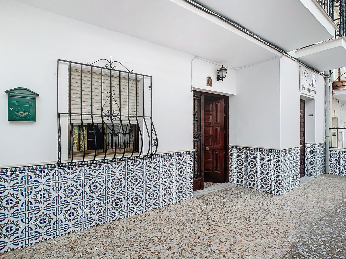 Huis te koop in Periana | 5 slaapkamers H4990678