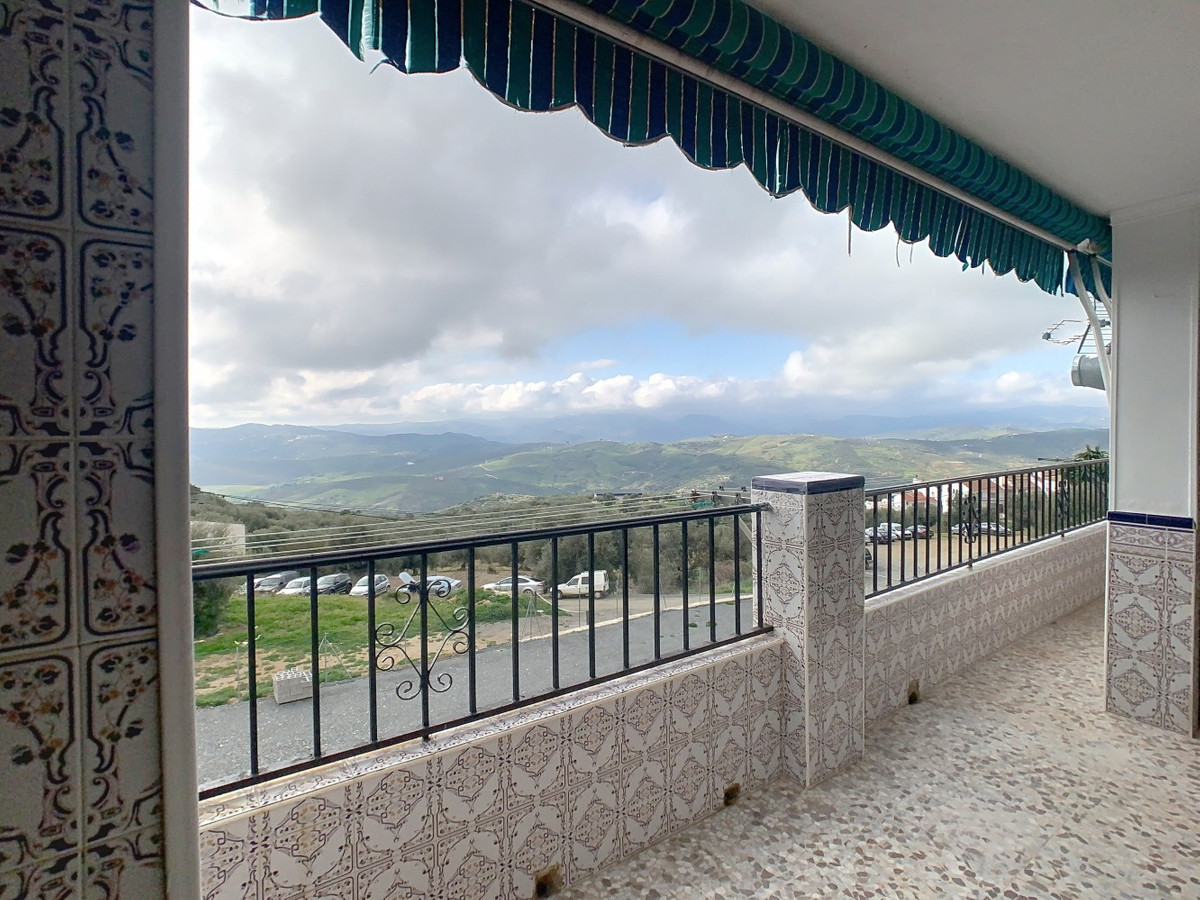 Huis te koop in Periana | 5 slaapkamers H4990678