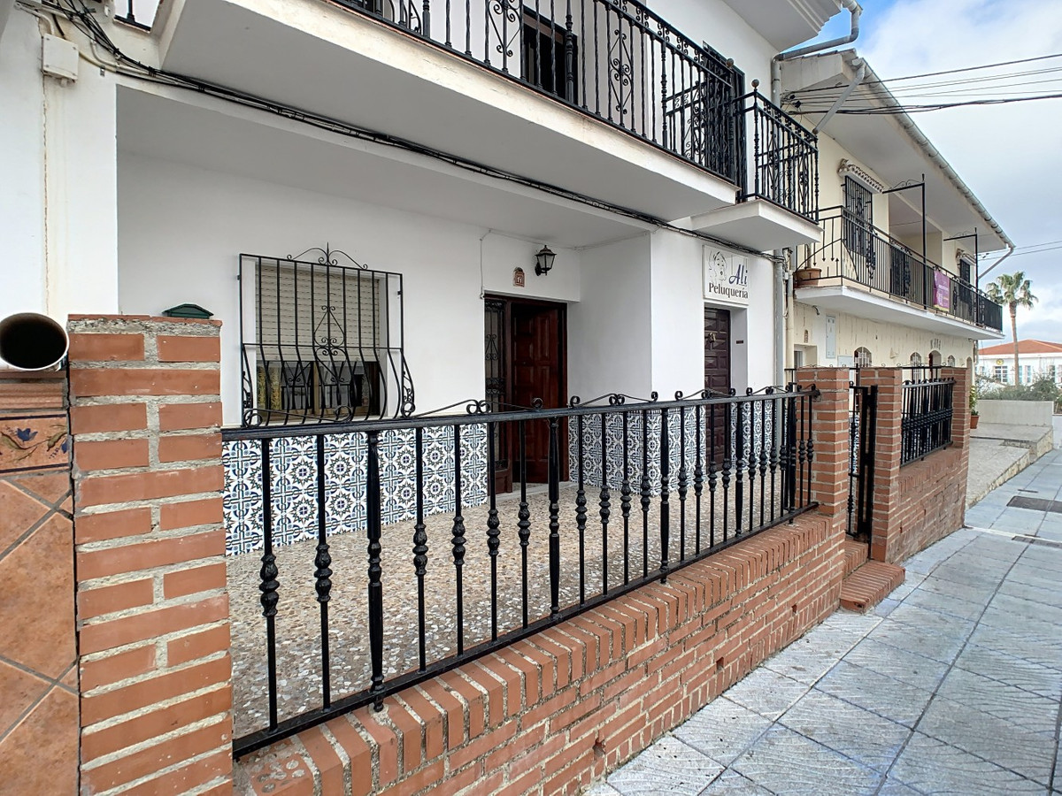 Huis te koop in Periana | 5 slaapkamers H4990678