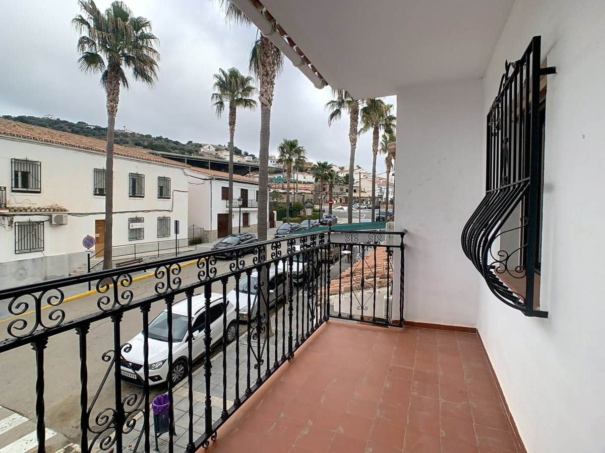 Huis te koop in Periana | 5 slaapkamers H4990678