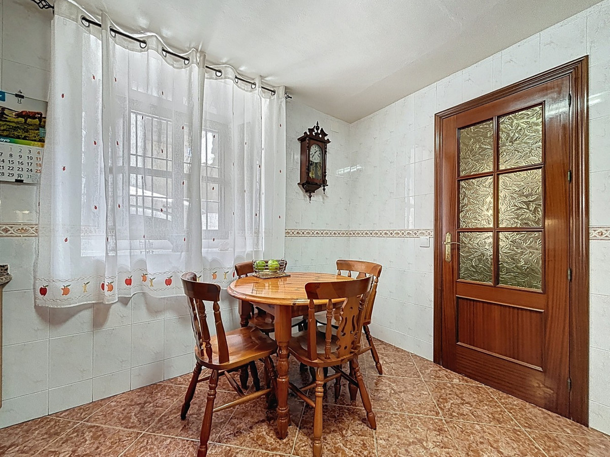 Huis te koop in Periana | 5 slaapkamers H5049922