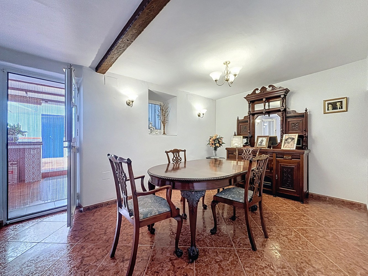 Huis te koop in Periana | 5 slaapkamers H5049922