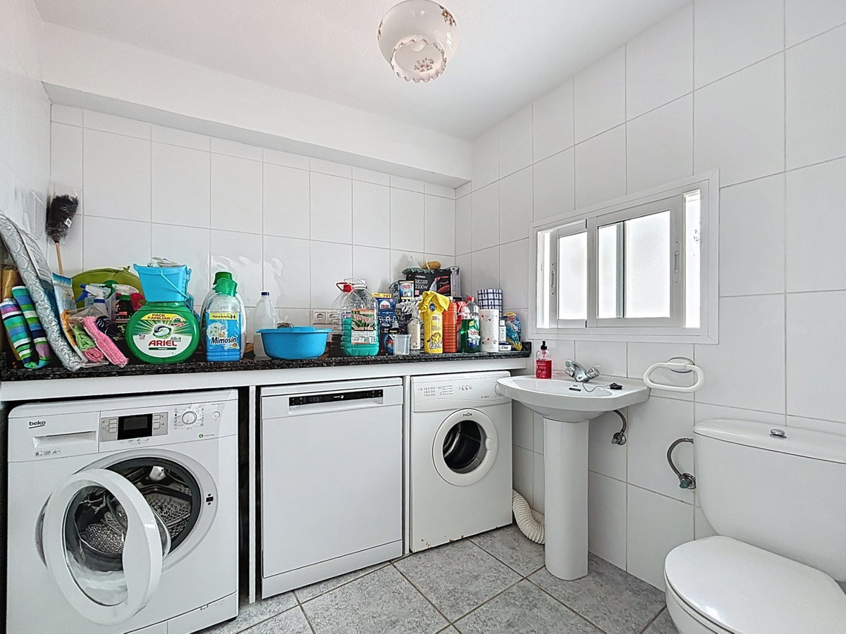 Huis te koop in Periana | 5 slaapkamers H5049922