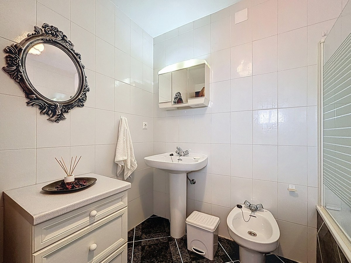 Huis te koop in Periana | 5 slaapkamers H5049922