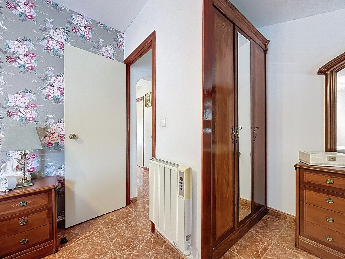 Huis te koop in Periana | 5 slaapkamers H5049922