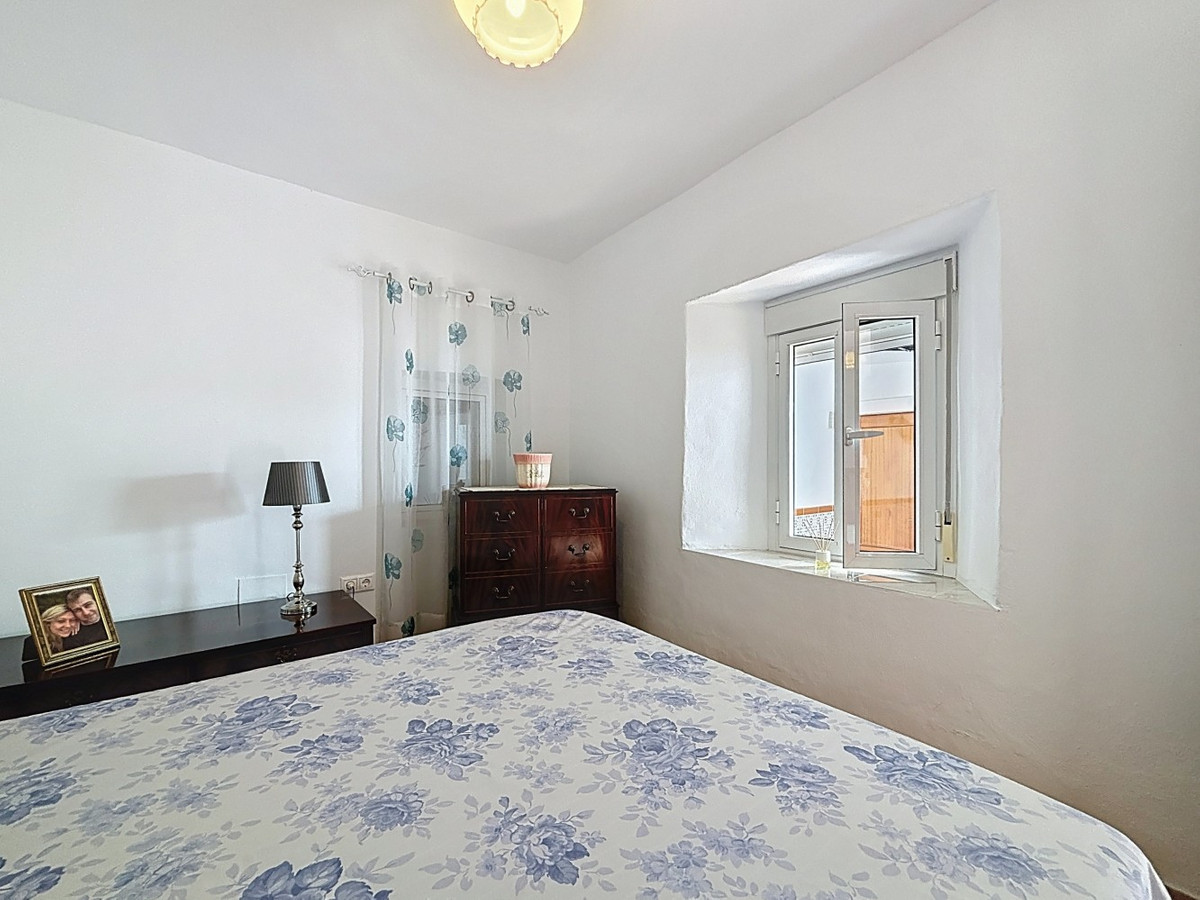 Huis te koop in Periana | 5 slaapkamers H5049922