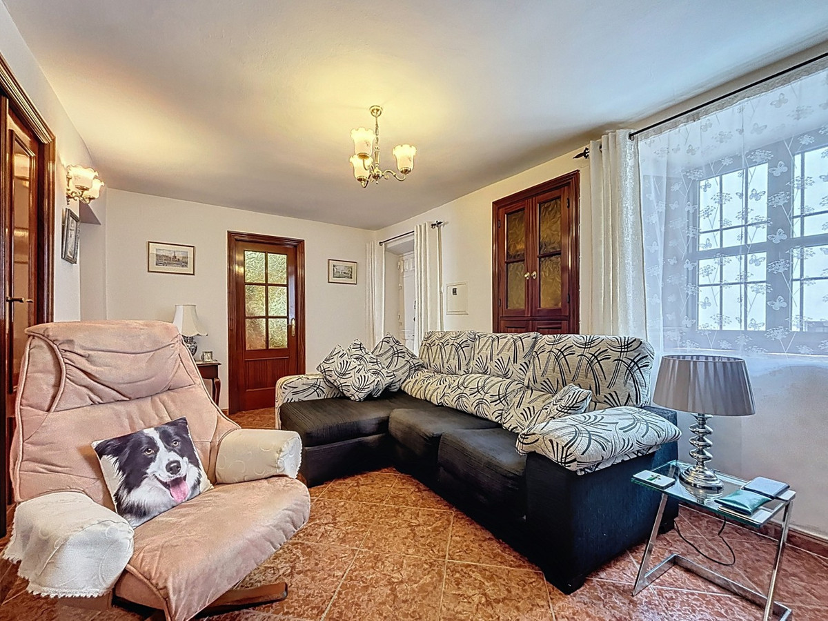 Huis te koop in Periana | 5 slaapkamers H5049922