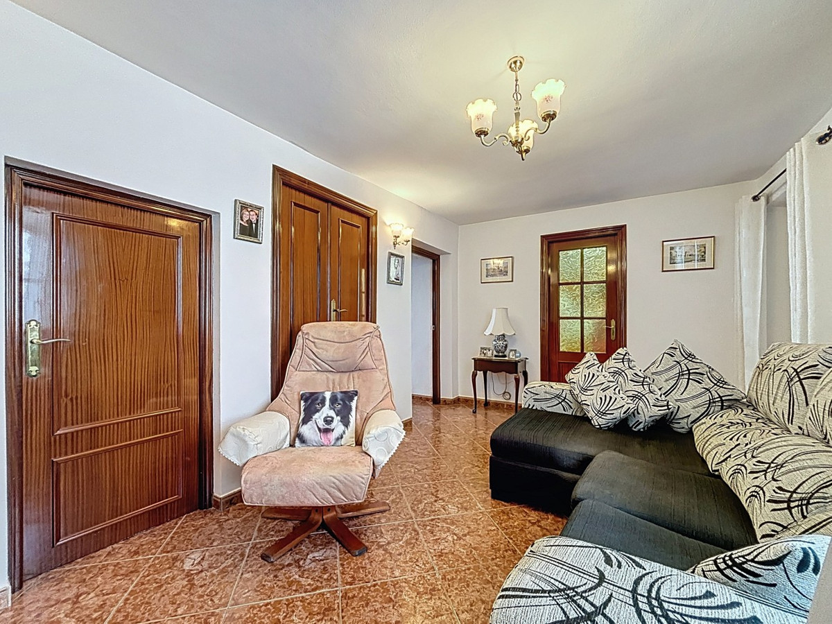 Huis te koop in Periana | 5 slaapkamers H5049922