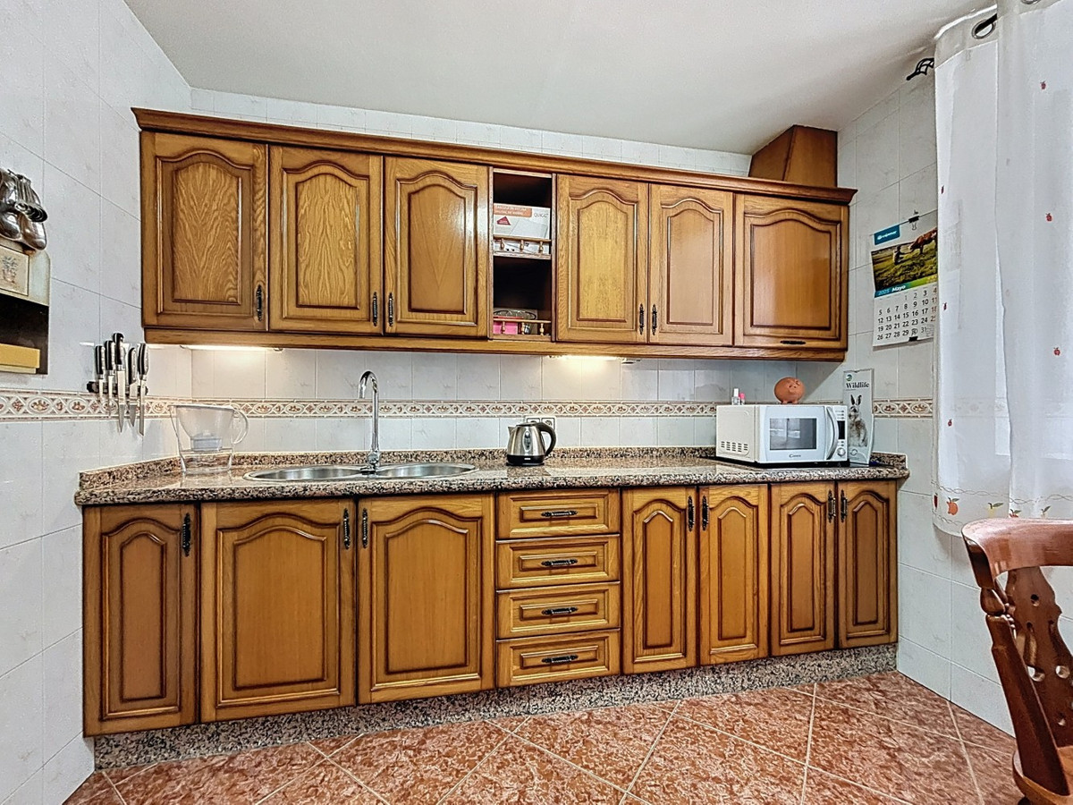 Huis te koop in Periana | 5 slaapkamers H5049922