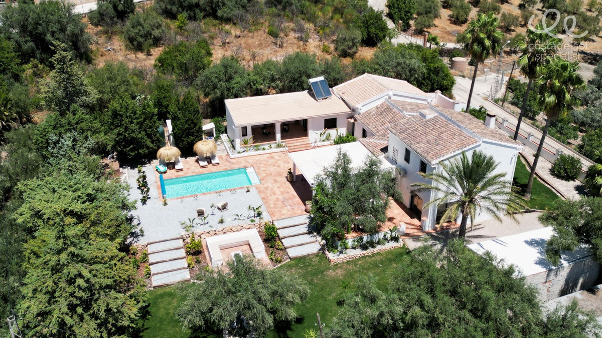 Finca - Cortijo te koop in Periana | 7 slaapkamers H5118910