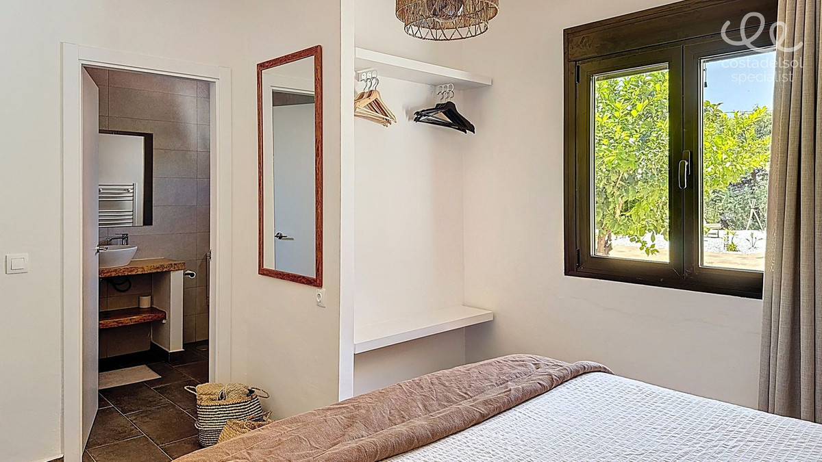 Finca - Cortijo te koop in Periana | 7 slaapkamers H5118910