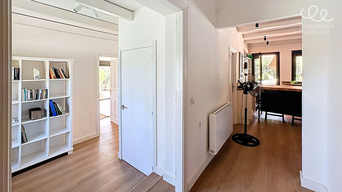 Finca - Cortijo te koop in Periana | 7 slaapkamers H5118910