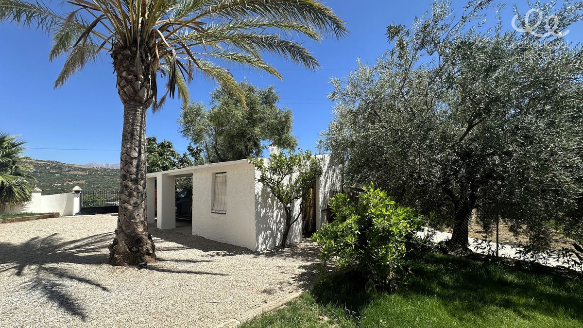 Finca - Cortijo te koop in Periana | 7 slaapkamers H5118910