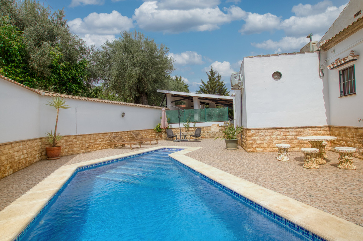 Huis te koop in Periana | 3 slaapkamers H5121196