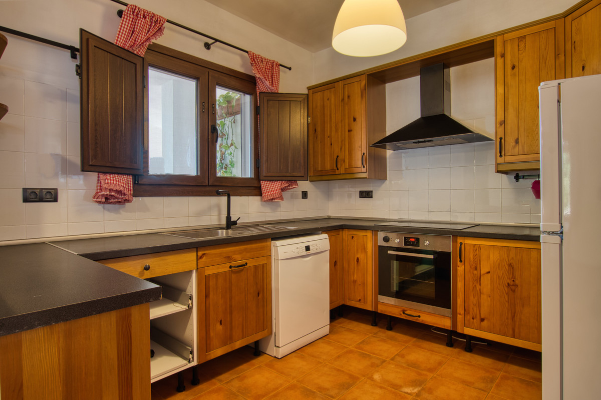 Huis te koop in Periana | 3 slaapkamers H5121196