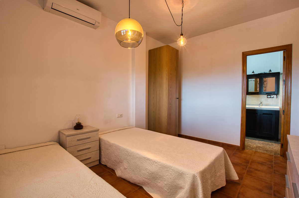 Huis te koop in Periana | 3 slaapkamers H5121196