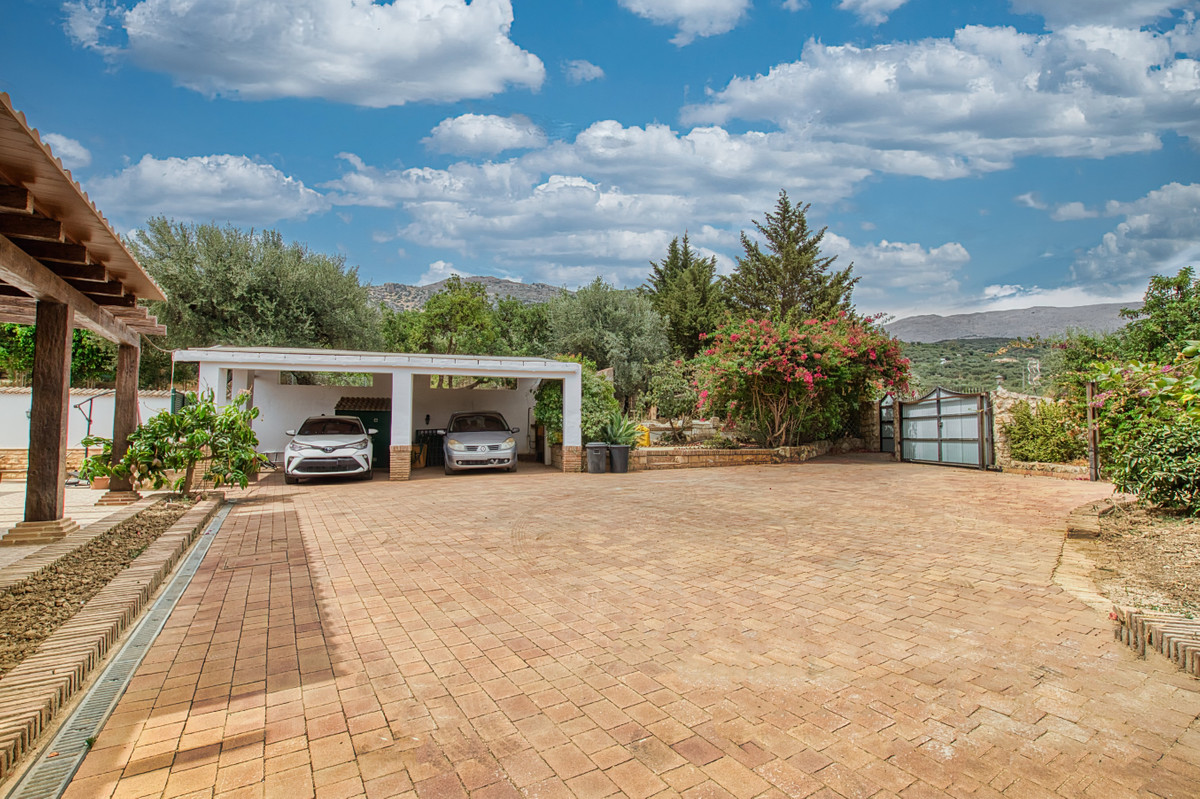 Huis te koop in Periana | 3 slaapkamers H5121196