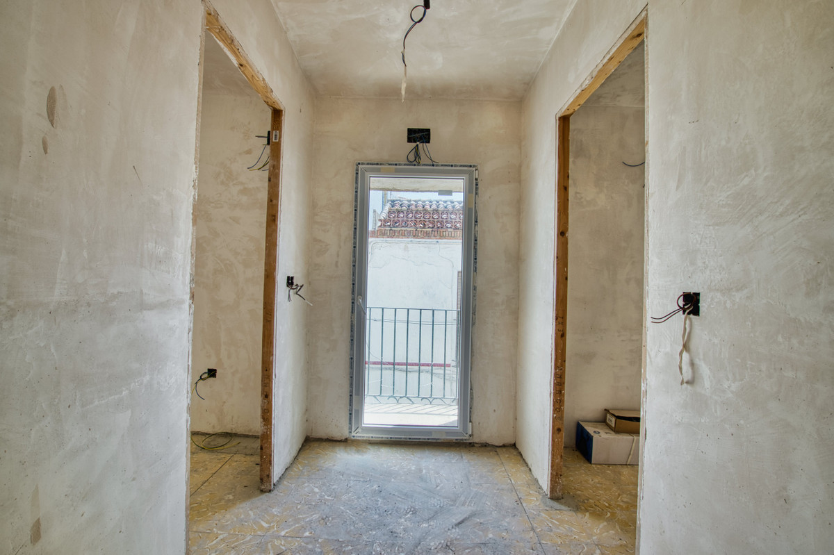 Huis te koop in Periana | 4 slaapkamers H5125402