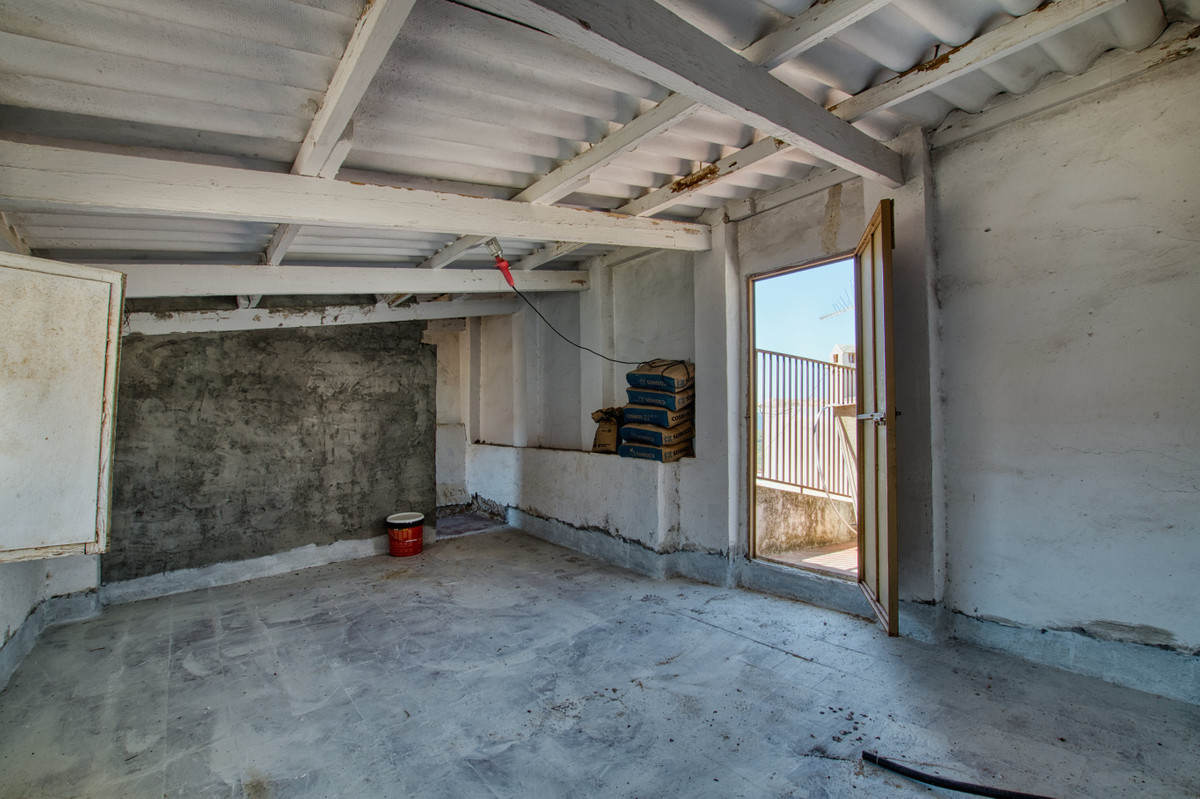 Huis te koop in Periana | 4 slaapkamers H5125402