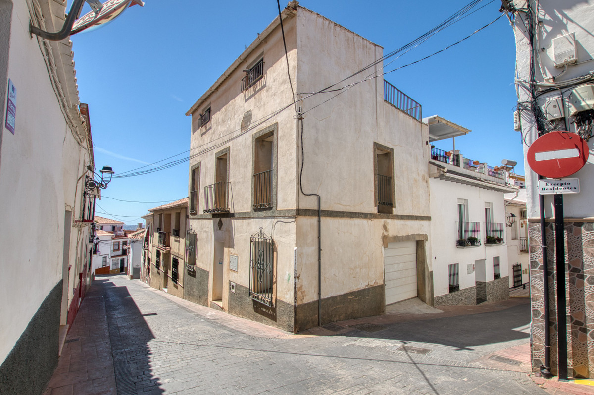 Huis te koop in Periana | 4 slaapkamers H5125402