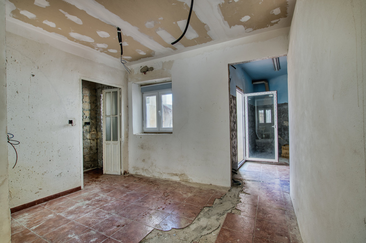 Huis te koop in Periana | 4 slaapkamers H5125402