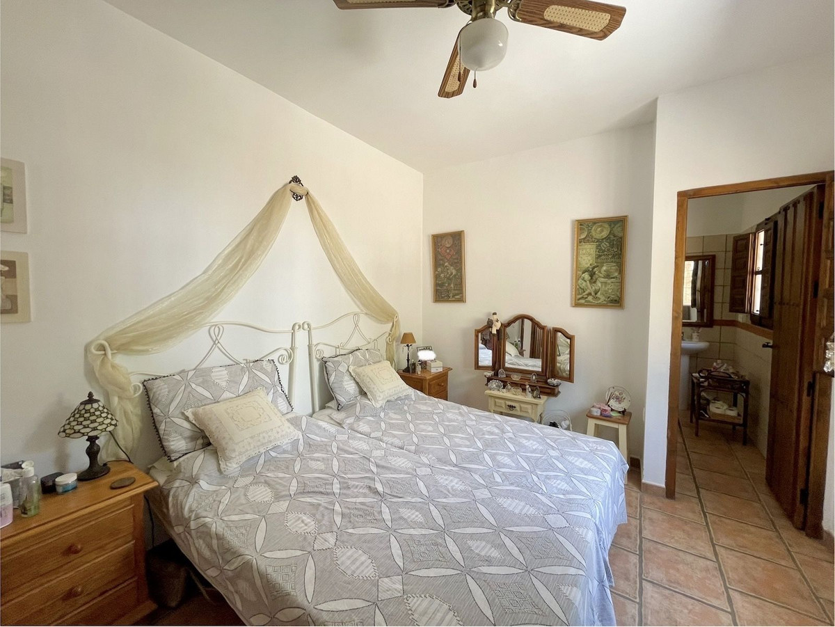 Huis te koop in Periana | 3 slaapkamers H5137984