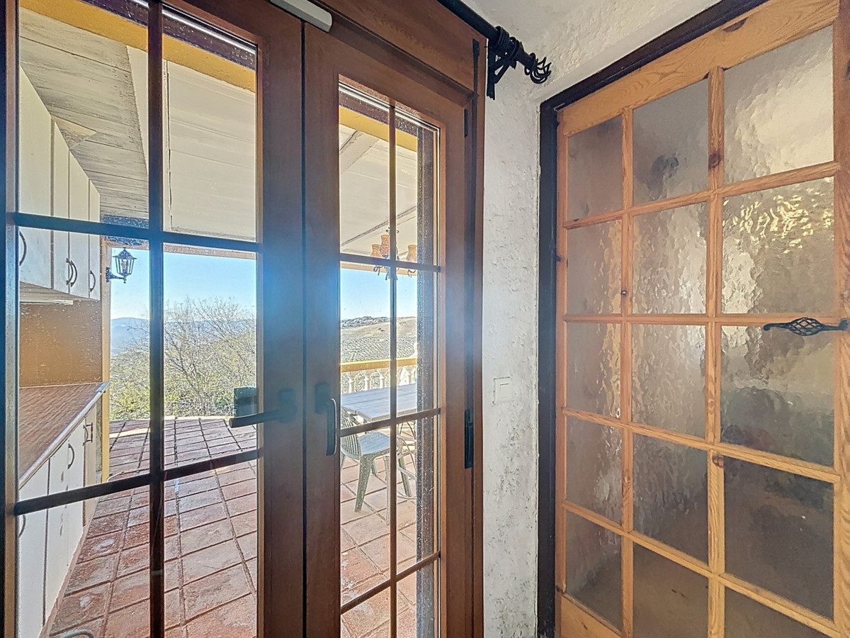 Huis te koop in Periana | 4 slaapkamers H5255137